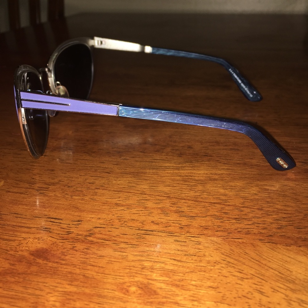 🎉 HOST PICK 🎉 Tom Ford Nina Sunglasses - Picture 3 of 7